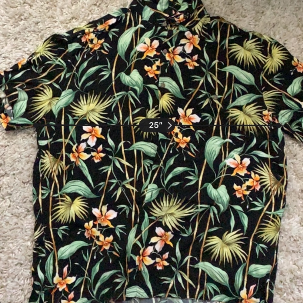 Hawaiian floral top
